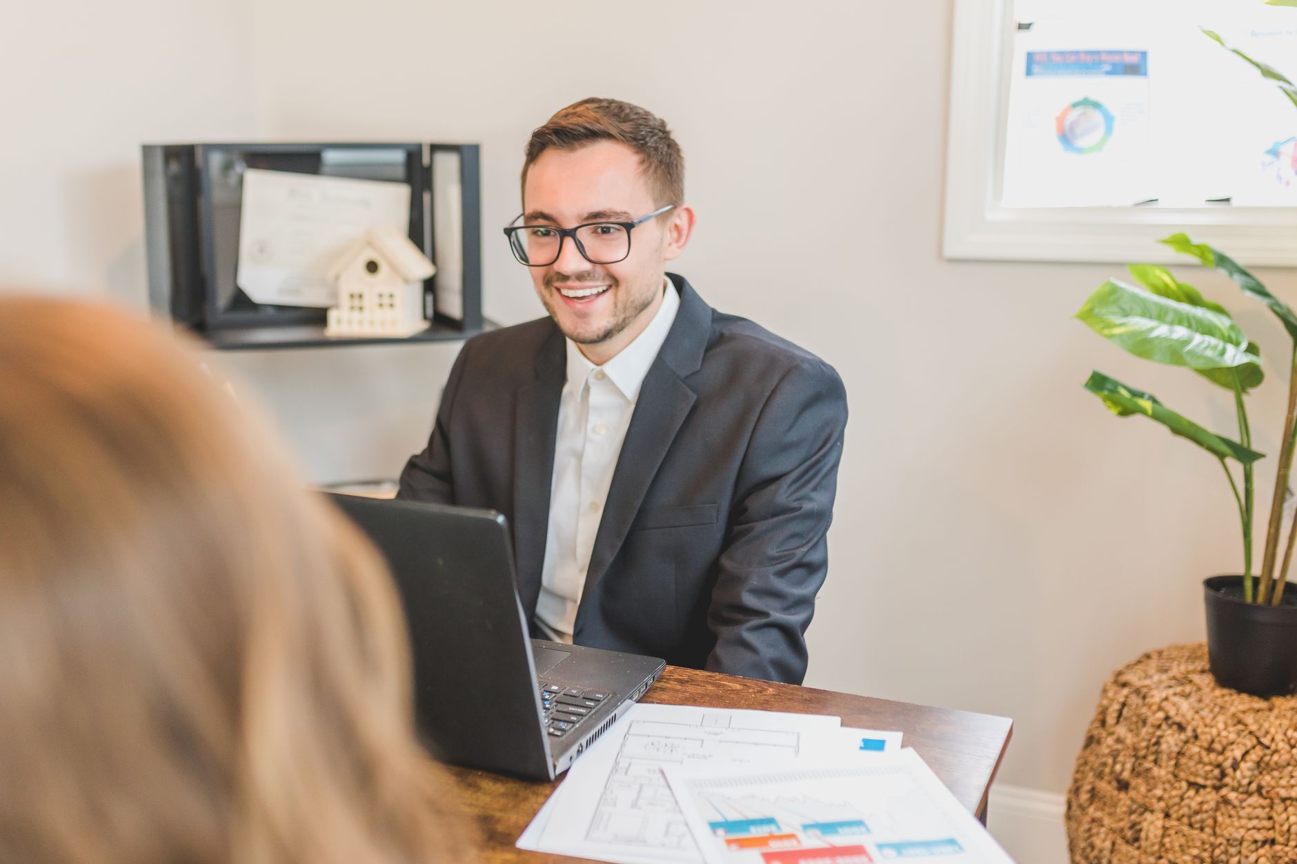 A Day in the Life of a NZ Broker Using an AI Receptionist